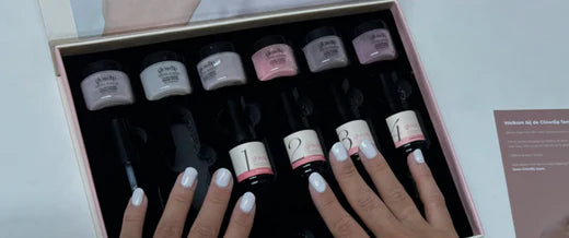 Är doppningspulver samma sak som akrylpulver?