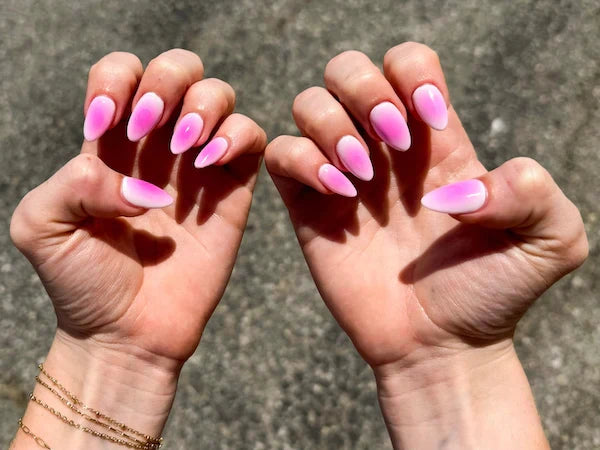 Aura-naglar med Dipping Powder? (Guide)