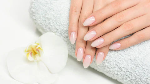 Kraftfulla tips för spröda naglar: Förbättra din nagelhälsa med dessa 6 viktiga råd
