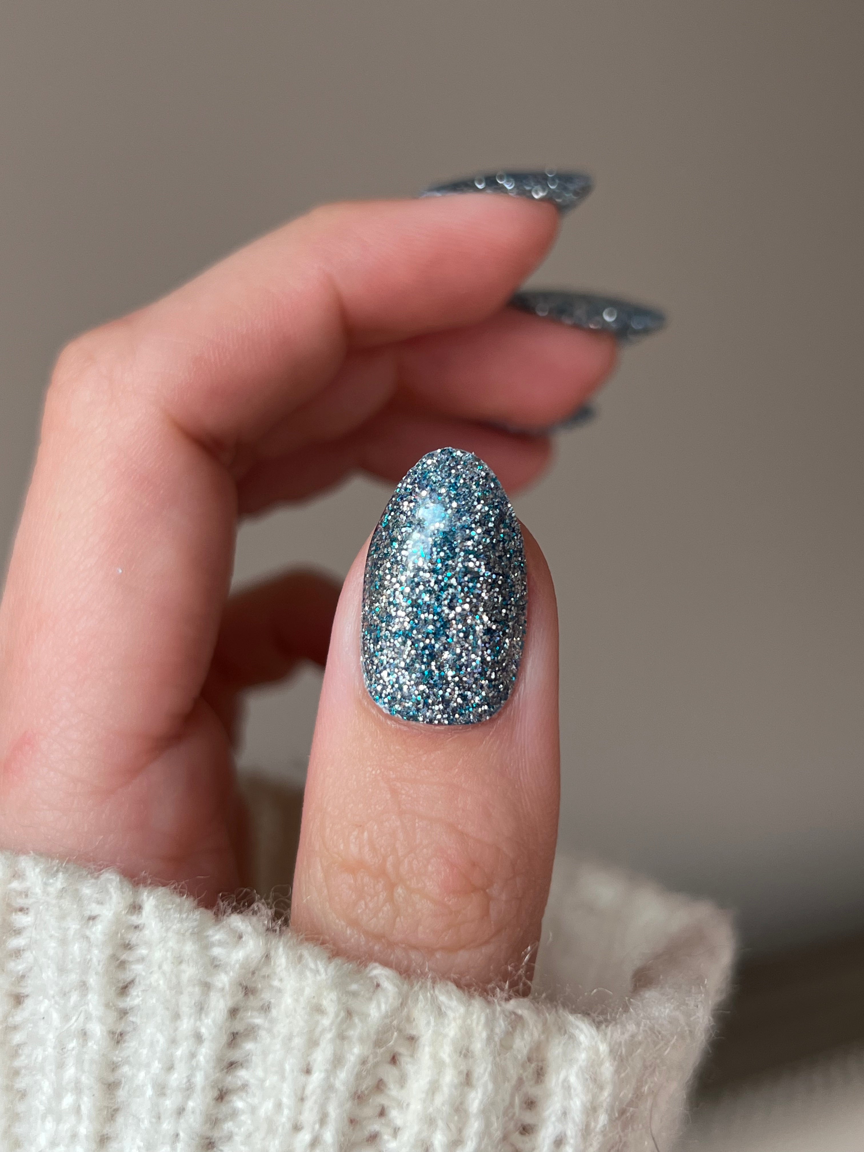 Frozen Sky Dipping Powder